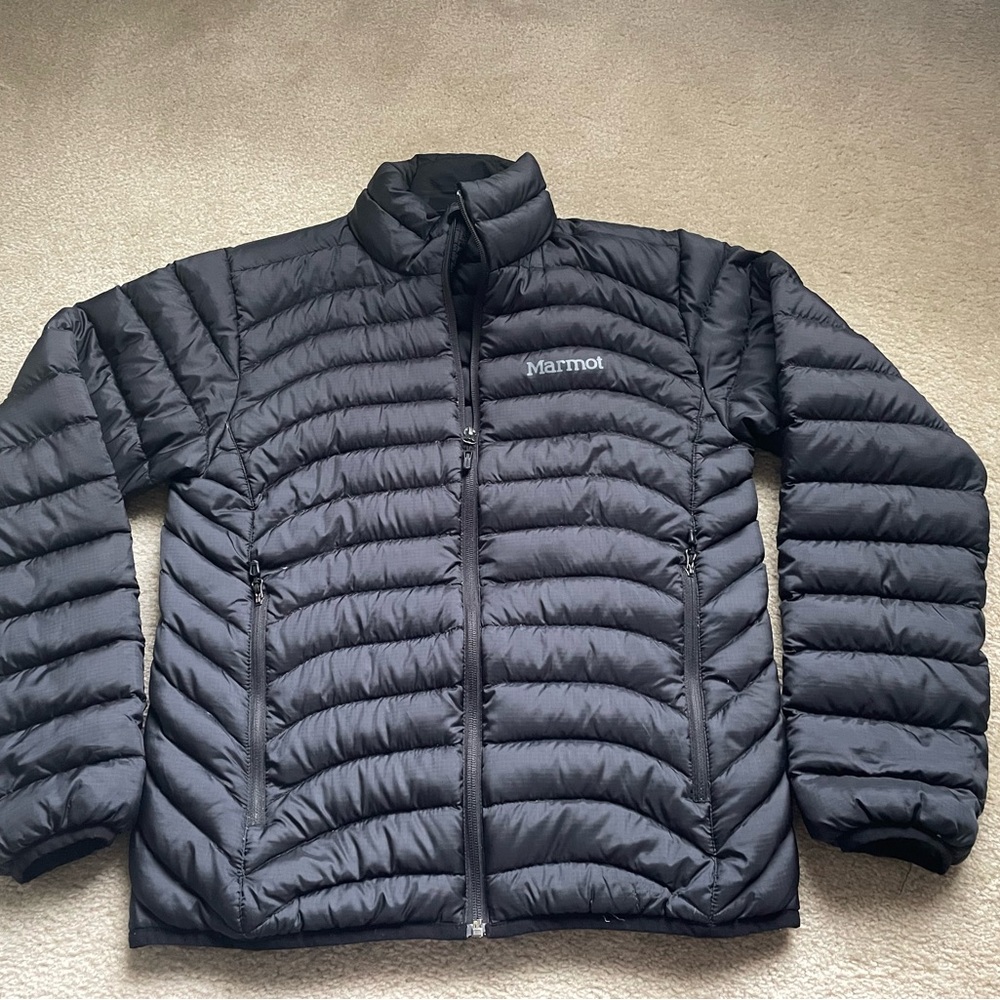 Men's size small Marmot Black Puffer Jacket